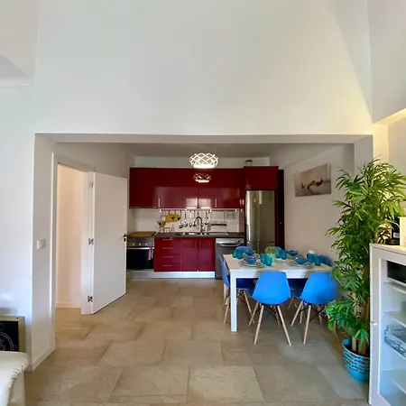 Goldbeach House