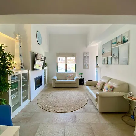 Apartment Goldbeach House