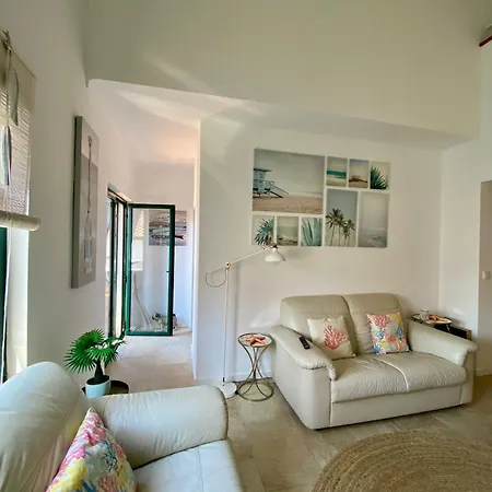 Goldbeach House